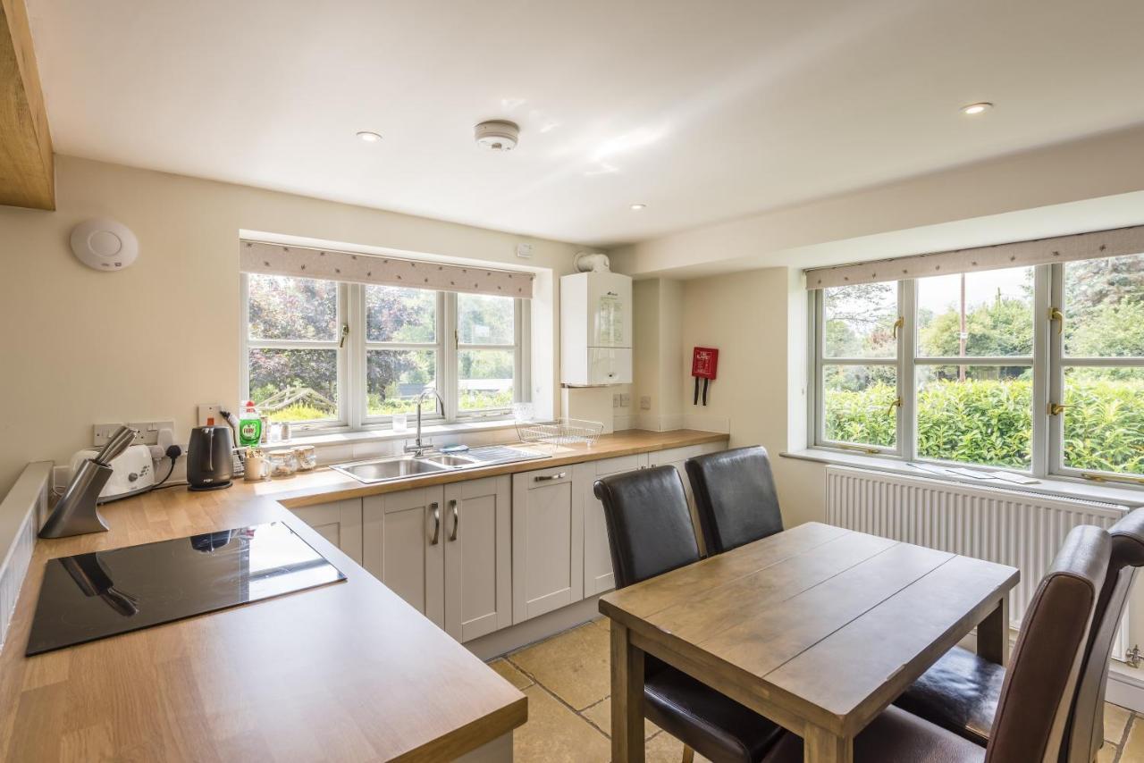 The Hopton Crown Hotel Cleobury Mortimer Room photo